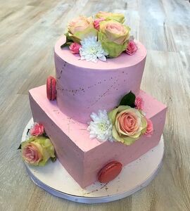 Торт розовый для девочки двухъярусный №142815