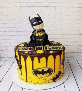 Торт на 1 год мальчику Бэтмен №212203