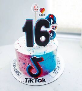 Торт двойняшкам взрослым на 16 лет №490142