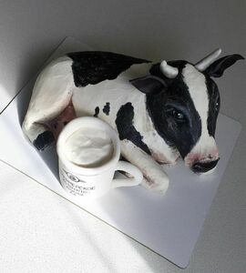 Торт в форме коровы №491011