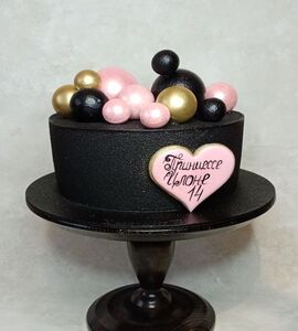Торт черно-розовый принцессе на 14 лет №185407