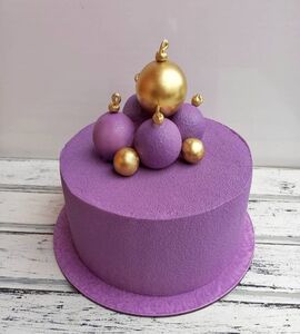 Торт фиолетово-желтый с шарами №178706