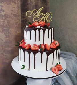Торт двухъярусный с ягодами №134119