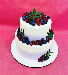 Торт двухъярусный с ягодами №134122