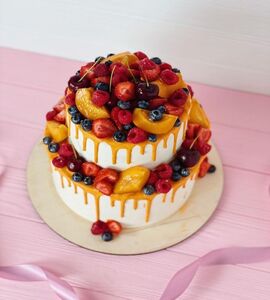 Торт двухъярусный с ягодами №134132