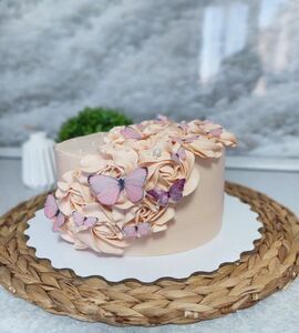 Торт женщине с цветами №125828
