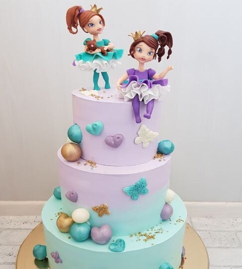Торт двойняшкам девочкам трехъярусный №490154
