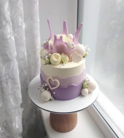Торт бело-фиолетовый №147209
