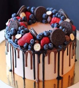 Торт орео №223415 с ягодами в шоколаде