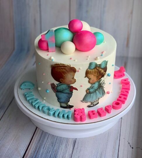 Торт двойняшкам мальчику и девочке на годик №490182