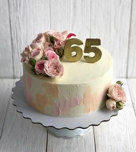 Торт на 65 лет женщине №476806