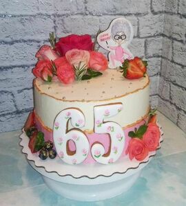 Торт на 65 лет женщине №476815