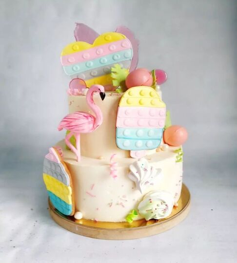 Торт с фламинго для девочки двухъярусный №133324