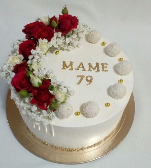 Торт на 79 лет женщине с цветами №111319