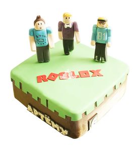 Торт с героями Roblox