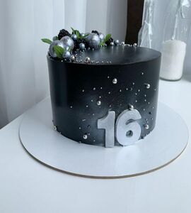 Торт черный с серебром №186019