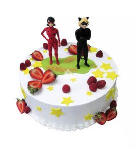 Торт Леди Баг и Супер Кот в ягодах