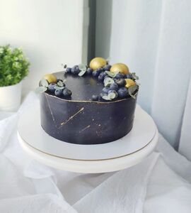 Торт черный с ягодами №186113