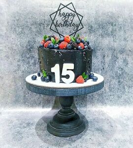 Торт черный с ягодами №186126