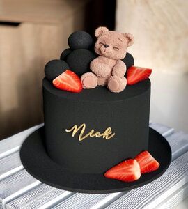 Торт черный с ягодами №186130