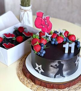 Торт черный с ягодами №186141