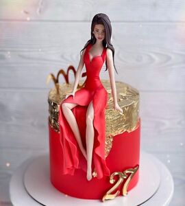 Торт красный с золотом №139108