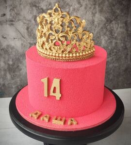 Торт красный с золотом №139110