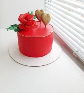 Торт красный с золотом №139112