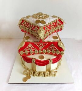 Торт красный с золотом №139117
