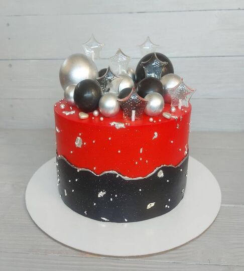 Торт черно-красный №185301