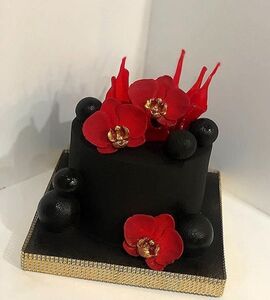Торт черно-красный №185307