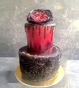 Торт черно-красный №185312