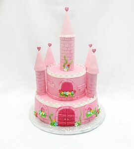 Торт в виде замка с башнями №485607