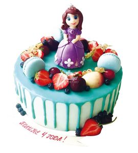 Торт Принцесса София в ягодах