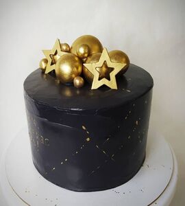 Торт черный с золотом №129450