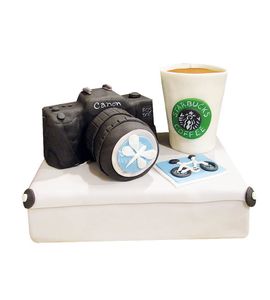 Торт Фотоаппарат и кофе