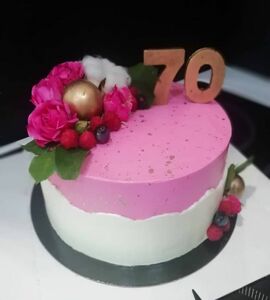 Торт на 70 лет женщине №477024