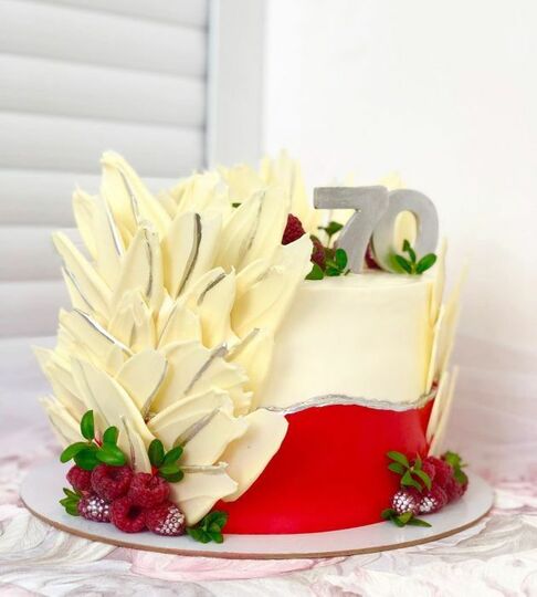 Торт на 70 лет женщине №477041
