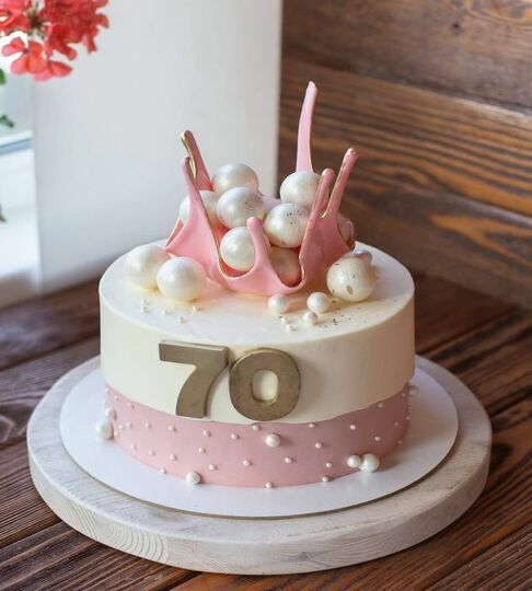 Торт на 70 лет женщине №477054