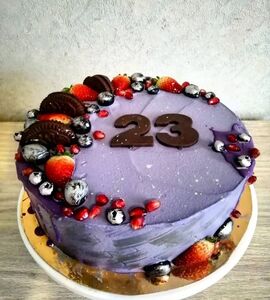 Торт фиолетовый с ягодами №179102