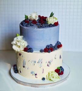 Торт фиолетовый с ягодами №179105