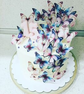 Торт фиолетовый с бабочками на 15 лет девочке №178904