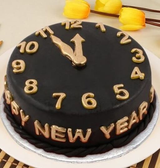 Торт новогодний циферблат с поздравлением