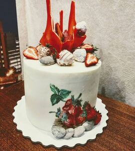 Торт на Клубничную свадьбу №193917
