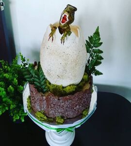 Торт яйцо динозавра двухъярусный №190521