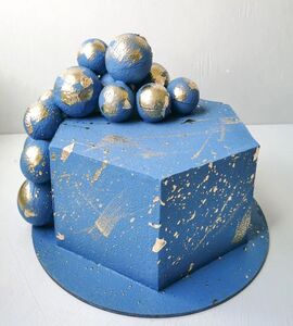 Торт синий с золотом №171632