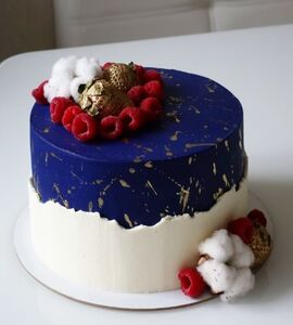 Торт синий с золотом №171633