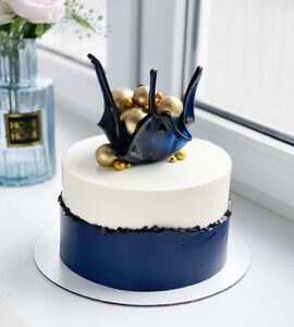 Торт синий с золотом №171639