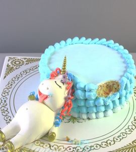Торт голубой с объевшимся единорогом №223284