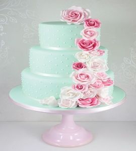 Свадебный торт на подставке №131801